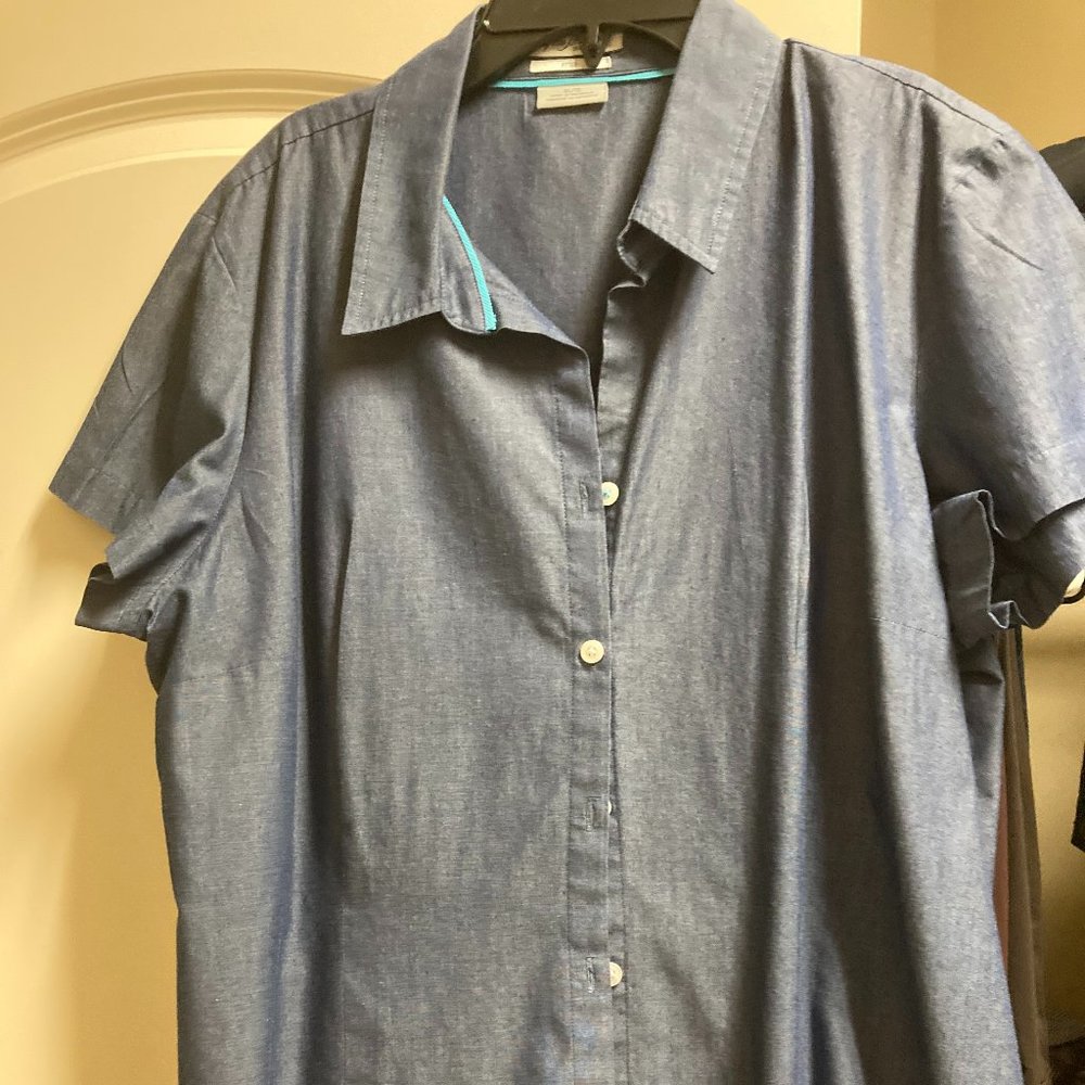 New Van Heusen short Sleeve Blouse XL